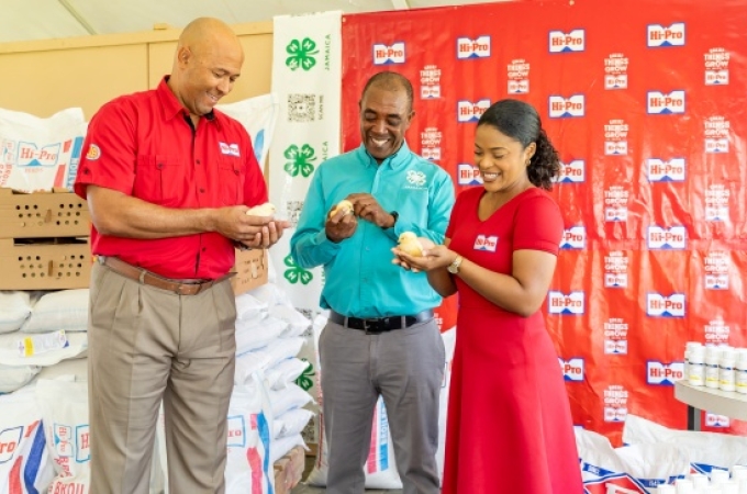 Hi-Pro supports 4-H clubs with over $2 million in farm supplies 