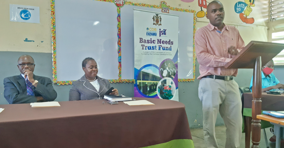 Dr Kurt Waul speaking at recent JSIF project information meeting at Marlie Mount Primary and Infant. (OH News Photo)